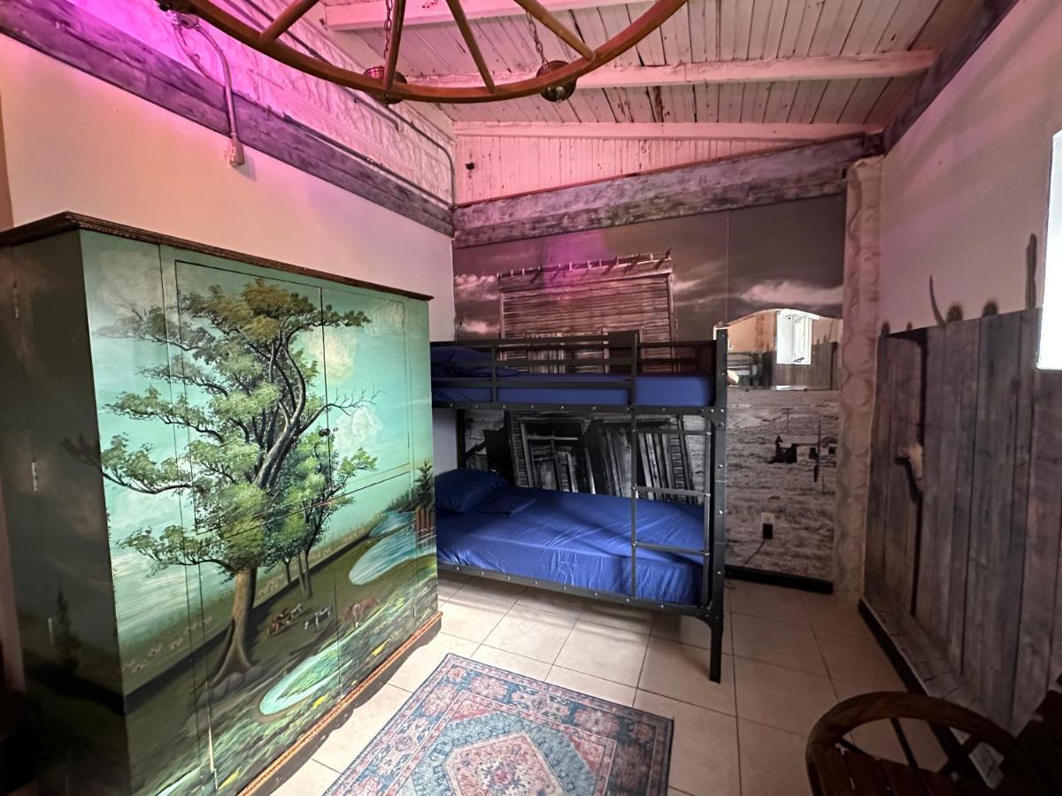 Oqp Vacations Hostal *